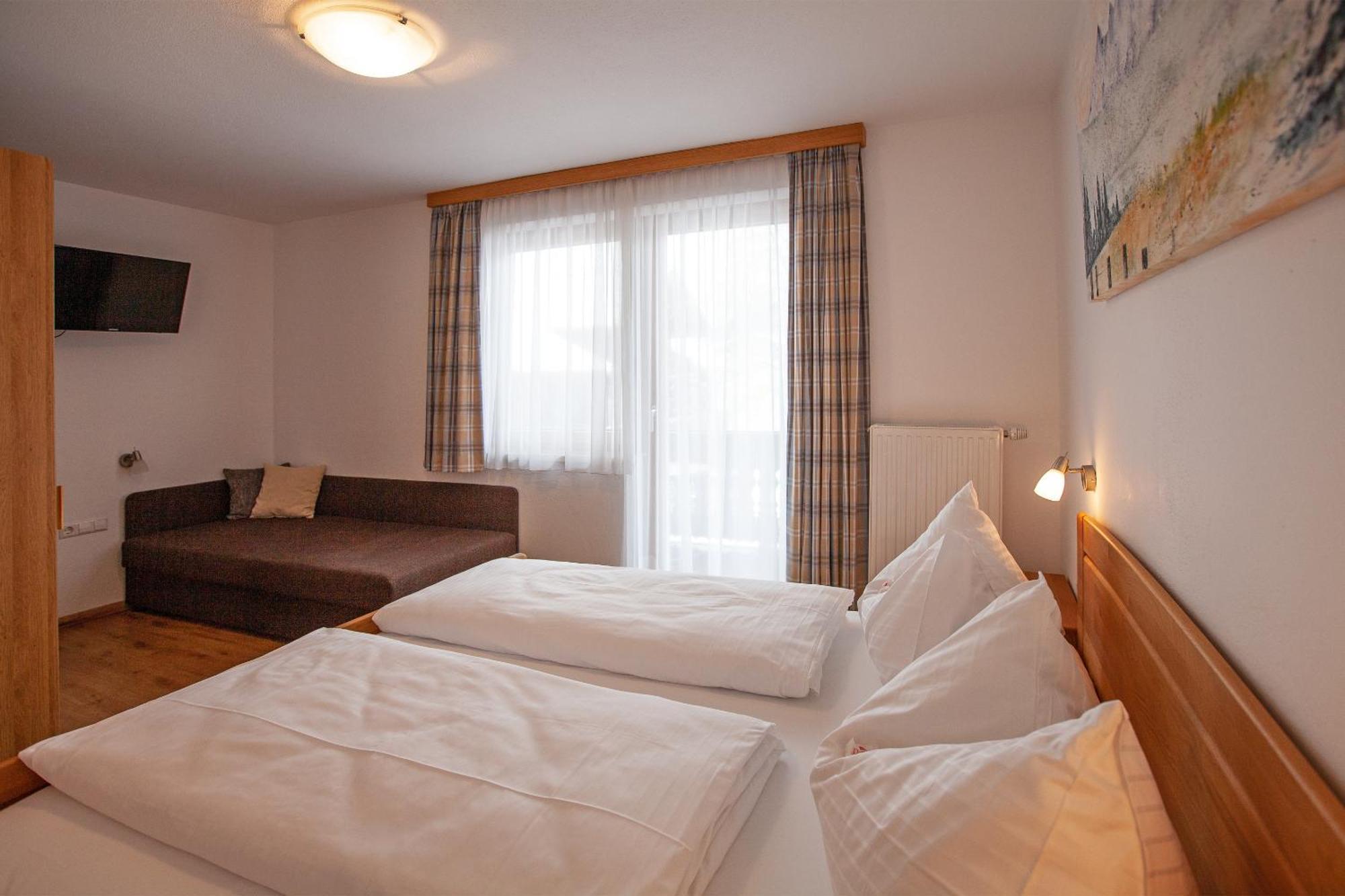 Appartement Bettina Mitterwallner อัลเทนมาร์คท์ อิม พองเงา ภายนอก รูปภาพ