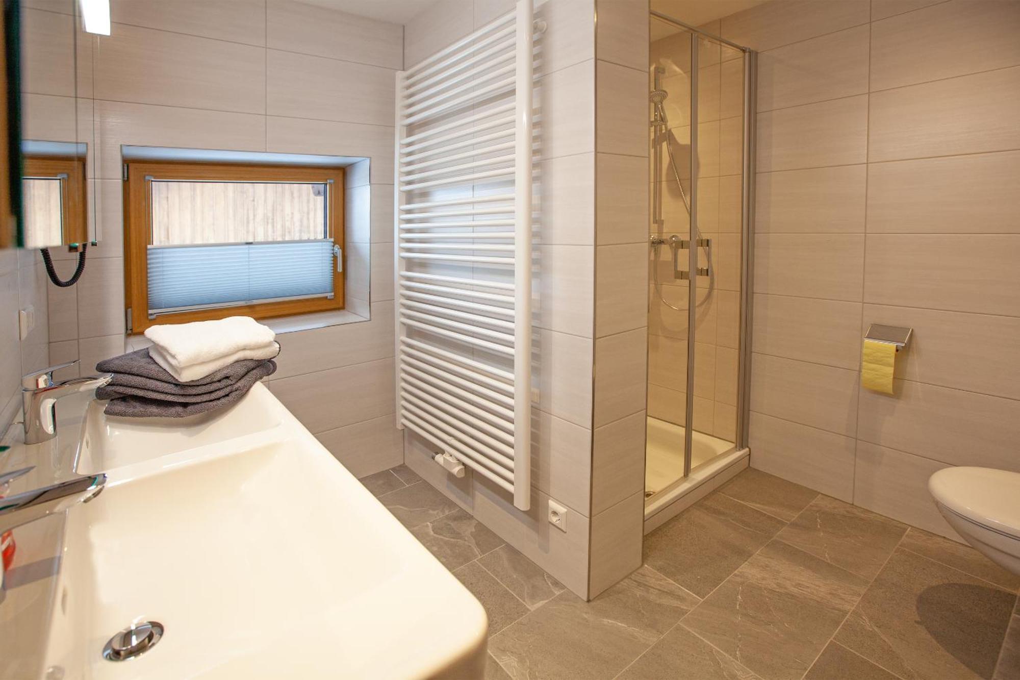 Appartement Bettina Mitterwallner อัลเทนมาร์คท์ อิม พองเงา ภายนอก รูปภาพ
