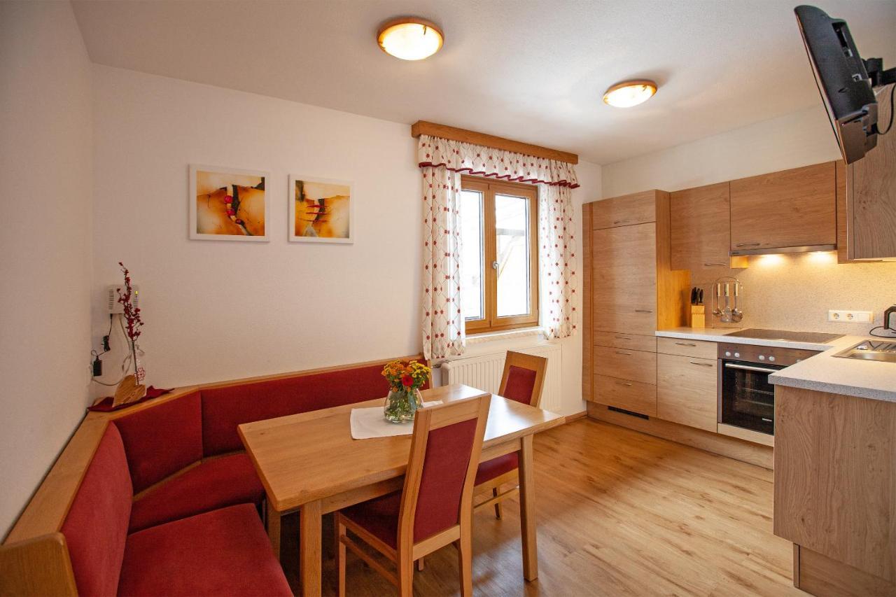 Appartement Bettina Mitterwallner อัลเทนมาร์คท์ อิม พองเงา ภายนอก รูปภาพ
